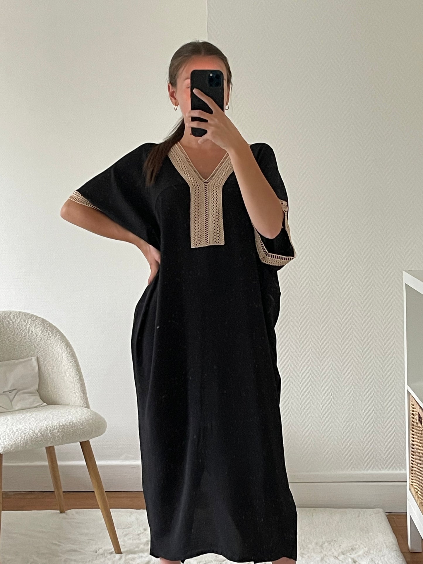 Robe avec broderie