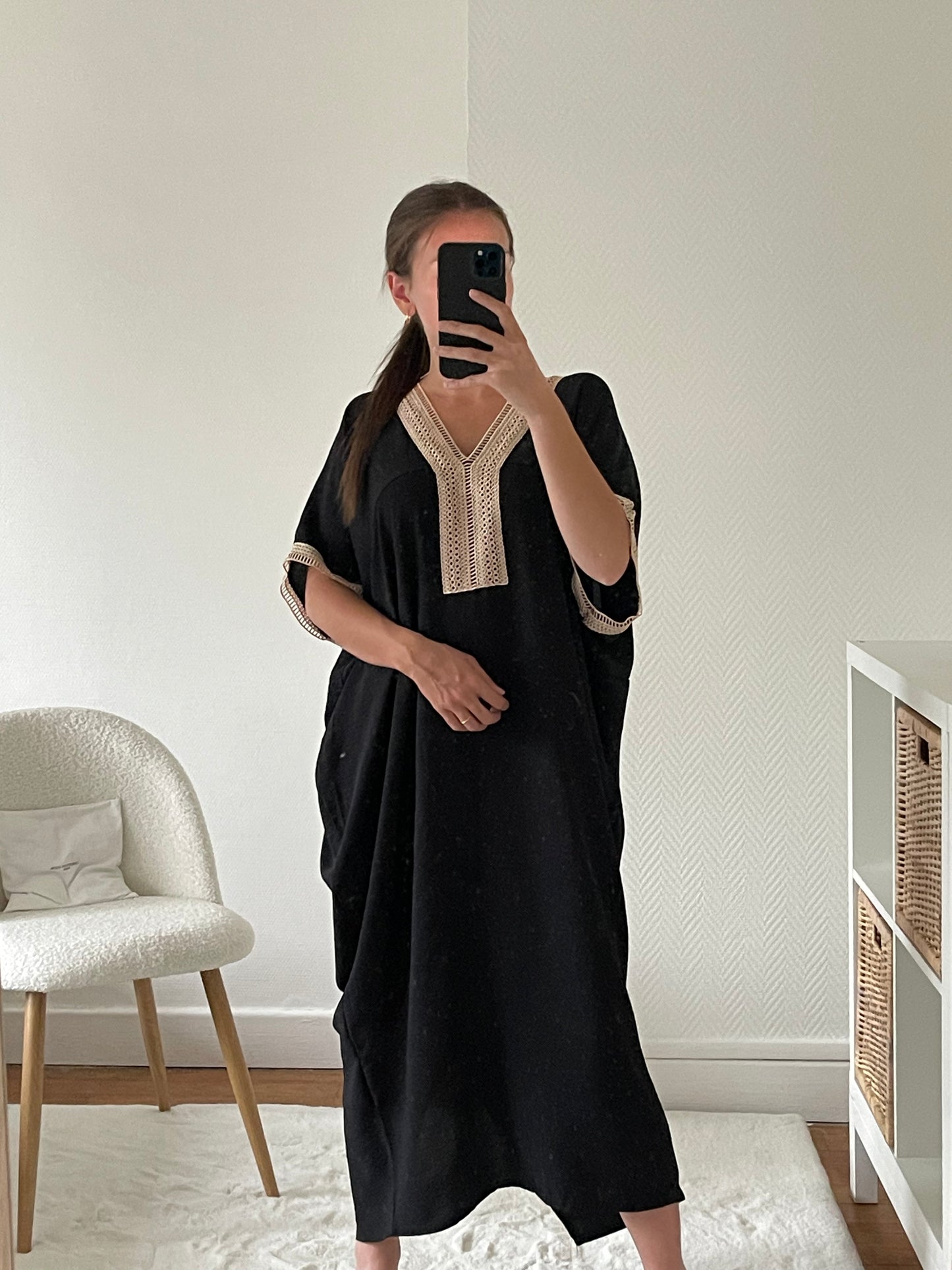 Robe avec broderie